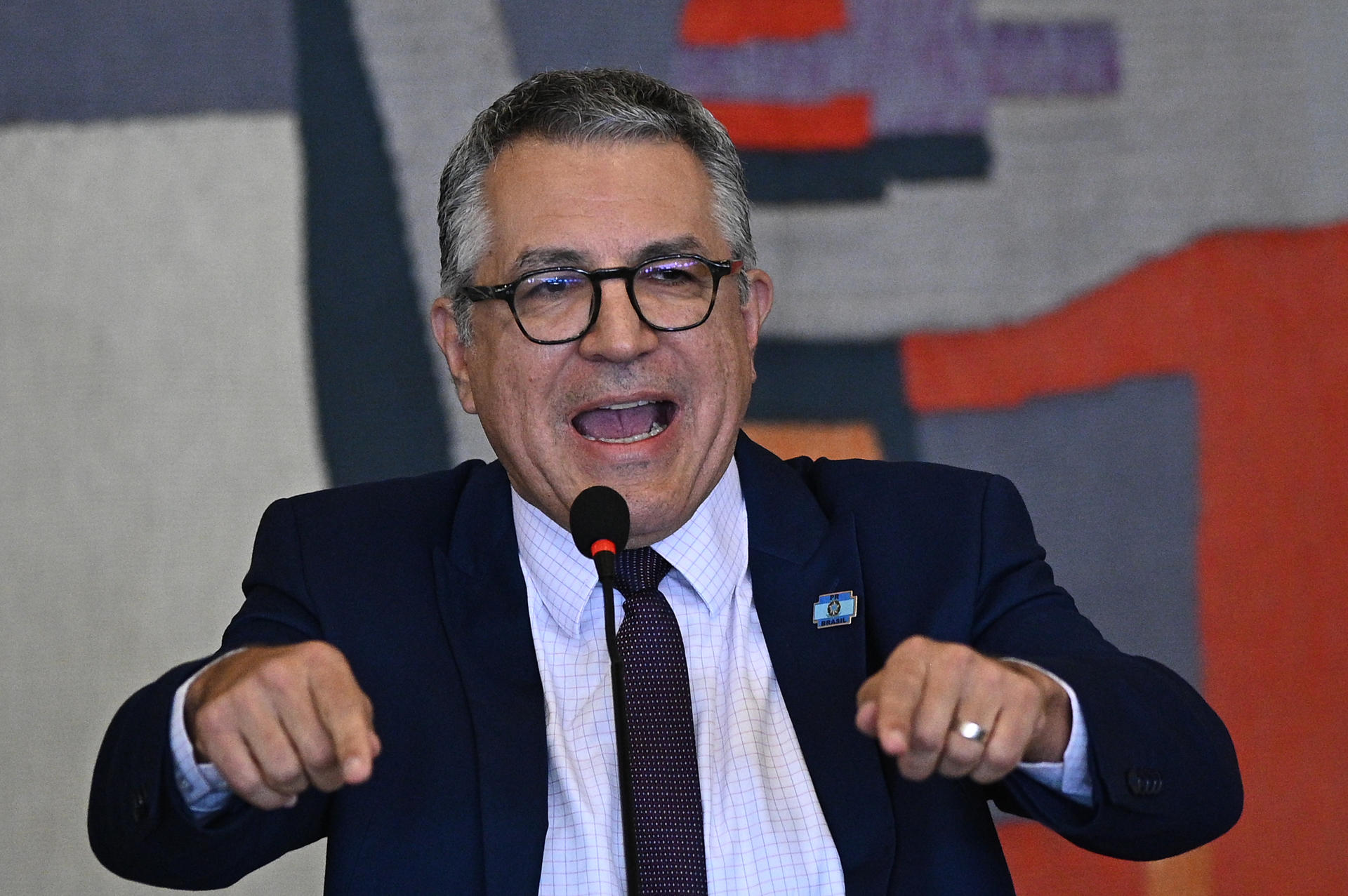 Brasil aprueba la aplicación de una vacuna contra el dengue en personas de entre doce y 59 años