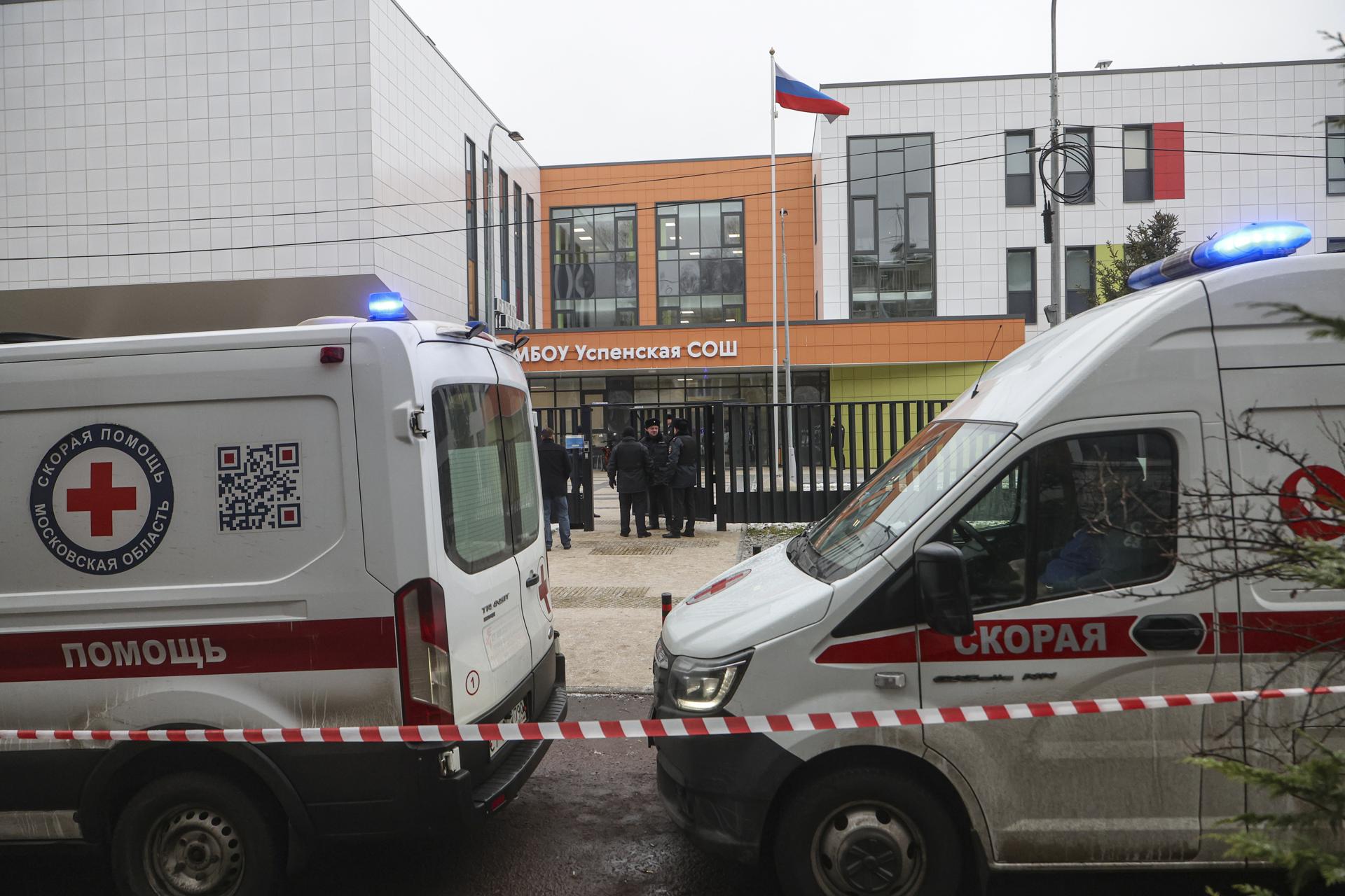 Muere un niño de diez años en ataque de un adolescente con arma blanca en una escuela rusa