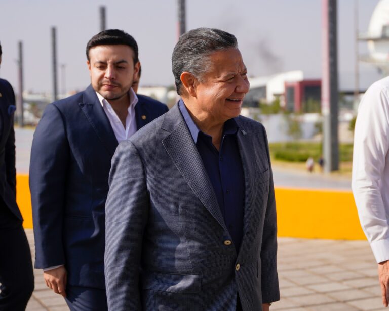 Acusa gobernador complicidad de anteriores administraciones con el crimen organizado