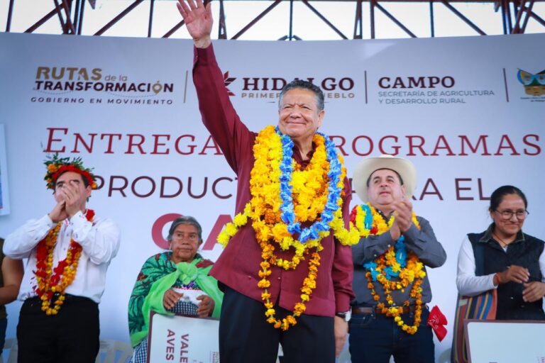 Programas sociales son política pública, no una dádiva: Julio Menchaca