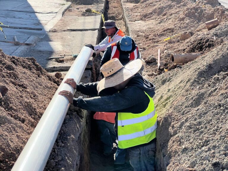 Entran en operación nuevas líneas para distribución de agua potable, en Parque de Poblamiento