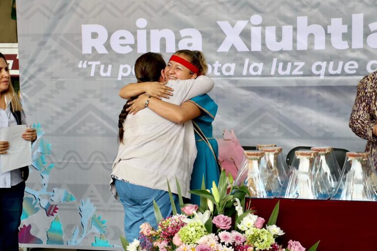 El gobierno municipal de Tula de Allende entregó por primera vez en su historia la Presea Xiuhuhtlazlin