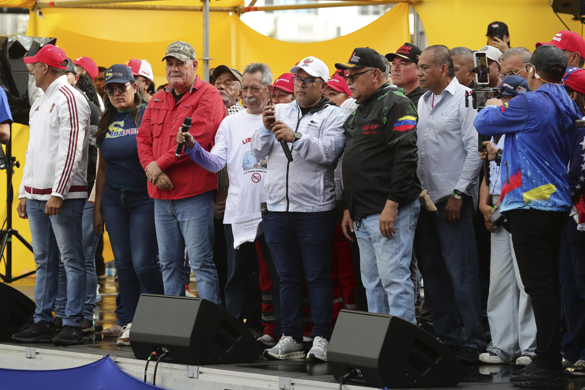 El chavismo vuelve a las calles y llama a no claudicar hasta que EE.UU. libere a Maduro