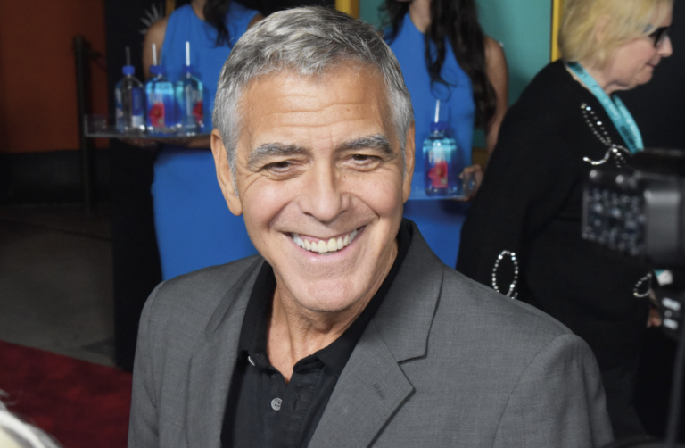 Trump arremete contra George Clooney por cambio de ciudadanía