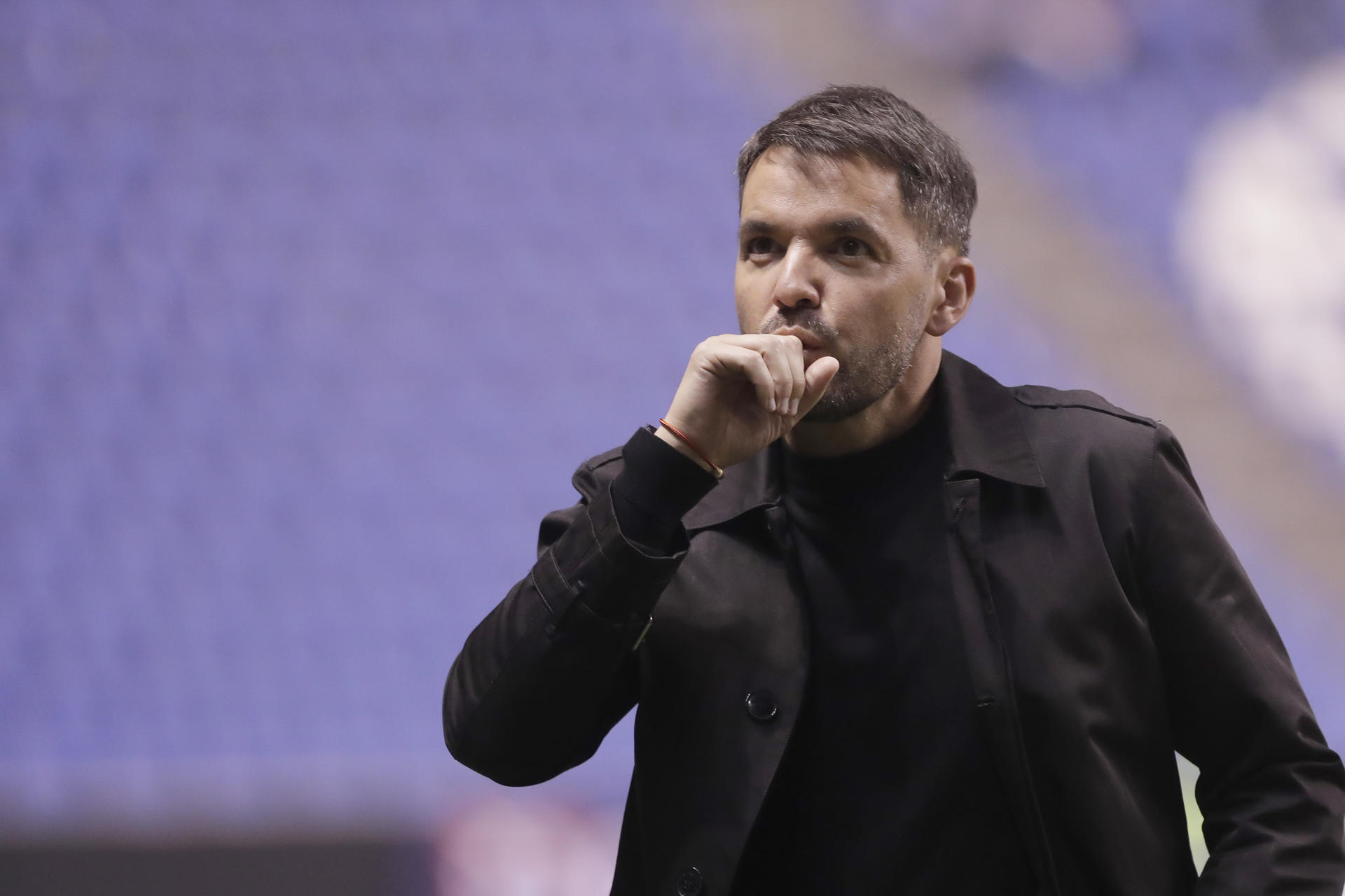 Larcamón afirma que pese a tener un plantel corto Cruz Azul va por liga y Concacaf