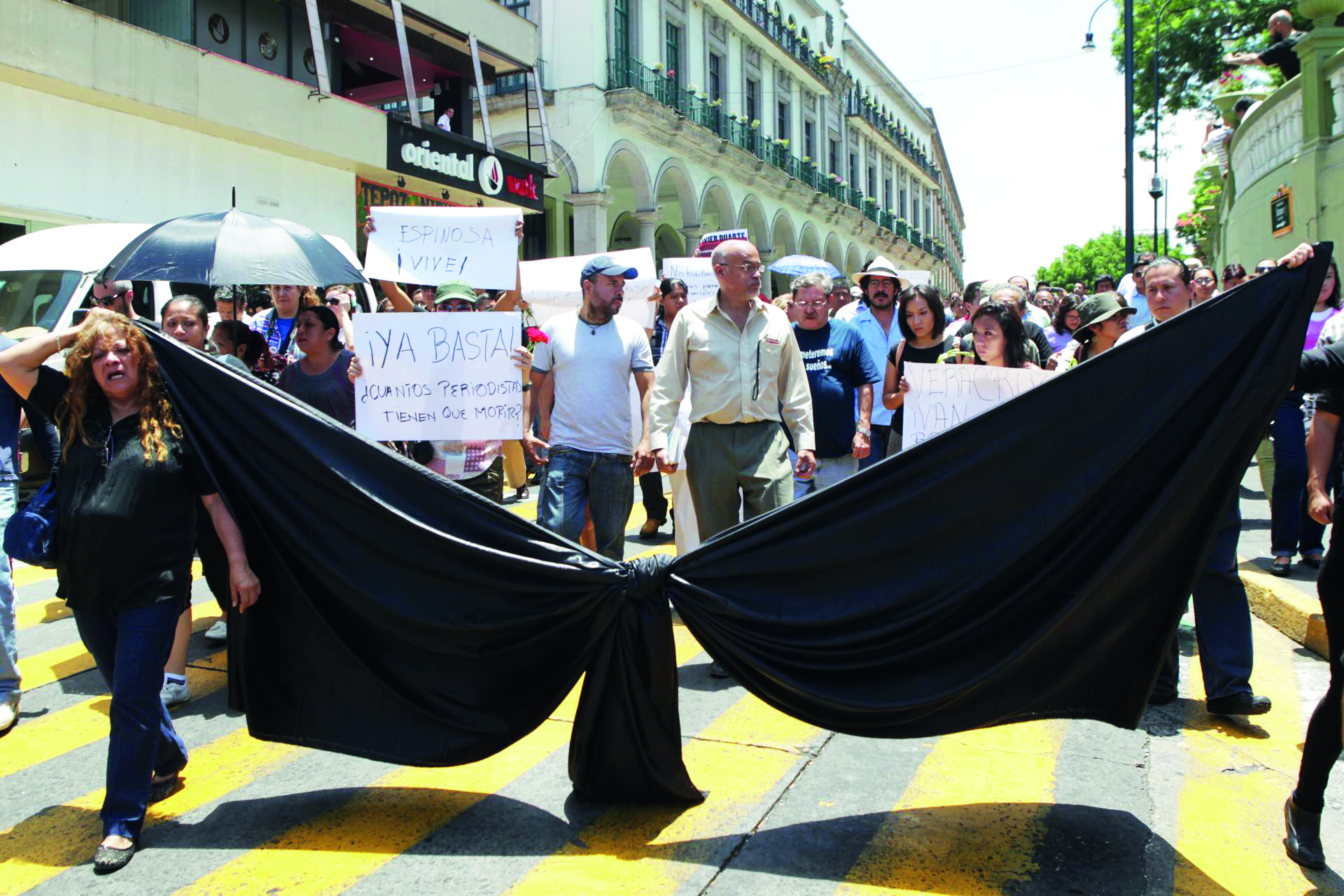 “Criminalizan a Rafael León Segovia”