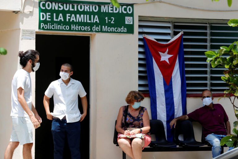 EE.UU. busca desmantelar misiones médicas de Cuba