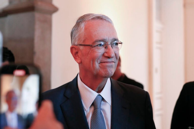 TV Azteca acudirá a concurso mercantil por deudas