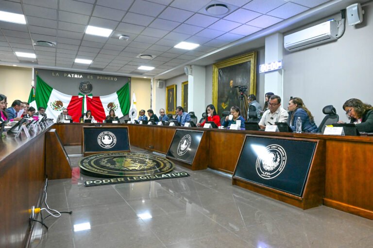 Aprueban reforma a la Ley de Educación en materia de crianza positiva