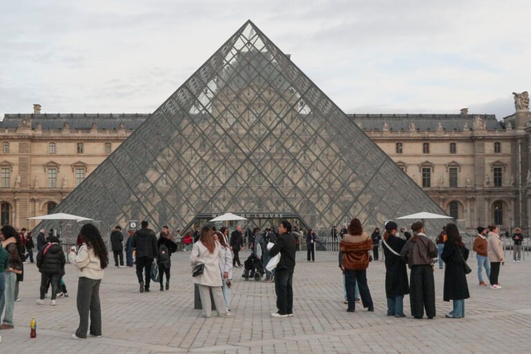 Louvre cierra varias salas por una nueva inundación