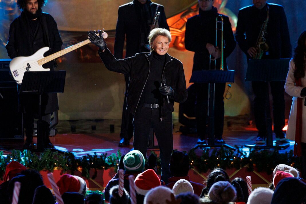 Barry Manilow vuelve a posponer sus conciertos por problemas tras su cirugia de pulmón