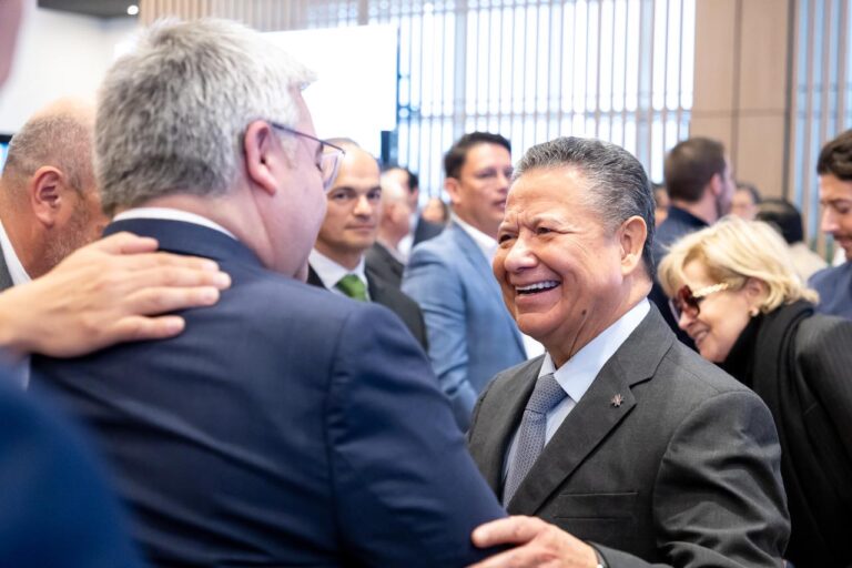 Julio Menchaca anuncia octava llegada de inversiones