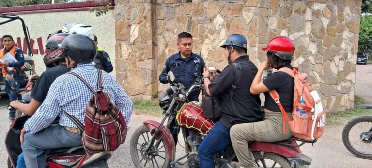 Refuerzan cultura de prevención vial con uso correcto de casco