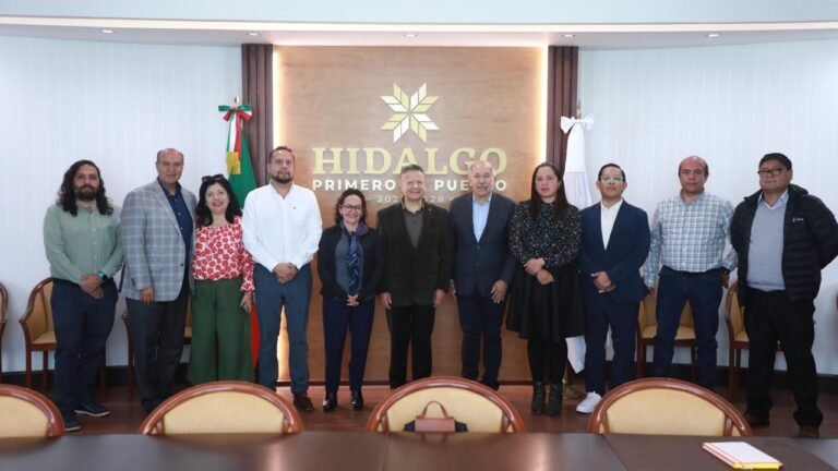 Julio Menchaca impulsa instalación de la Universidad Rosario Castellanos en Hidalgo