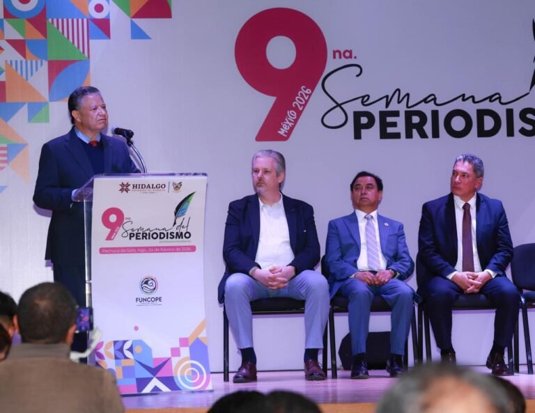 Inaugura Julio Menchaca la Semana del Periodismo 2026