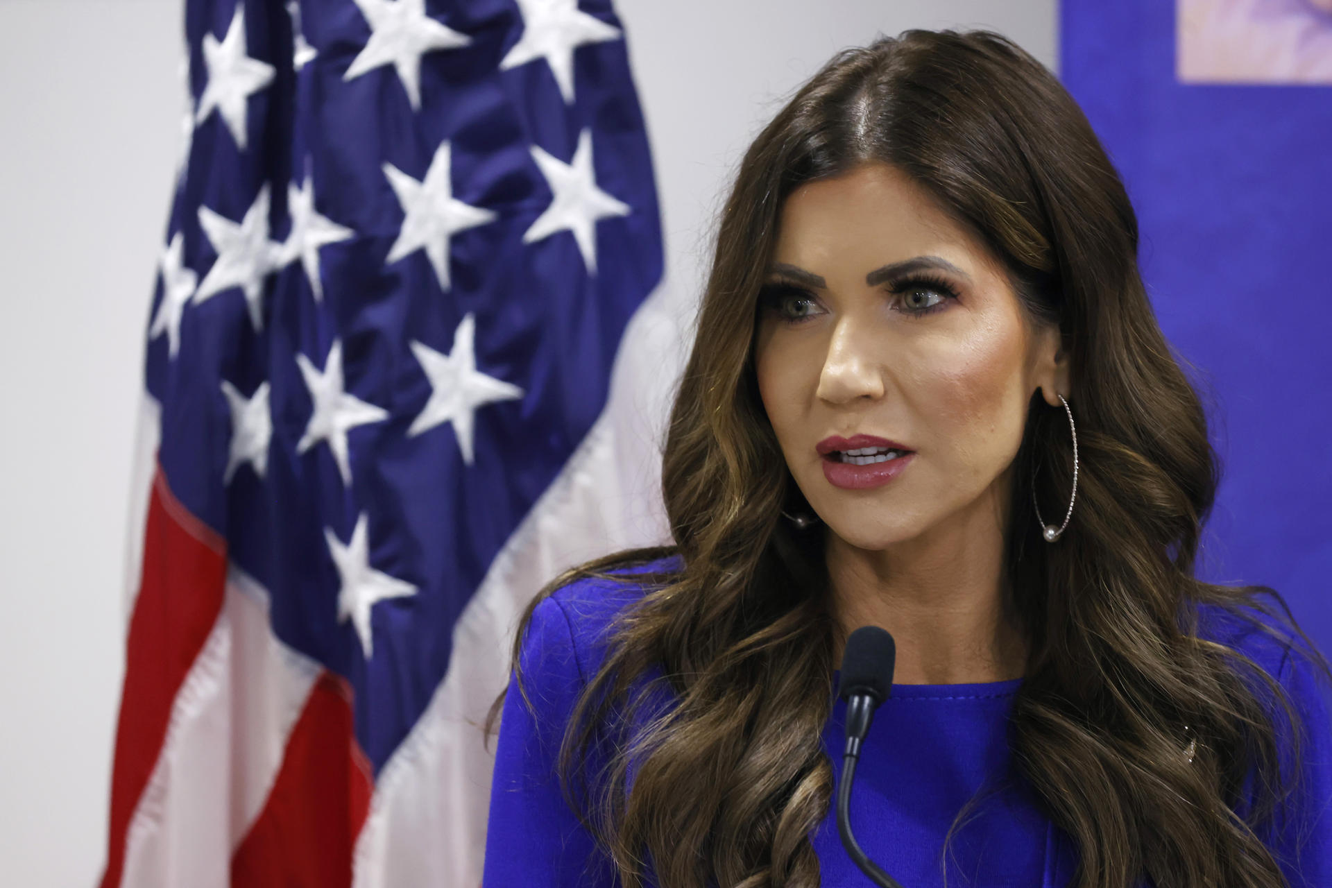 Obligarán a agentes de inmigración de EE.UU. a llevar cámaras corporales 