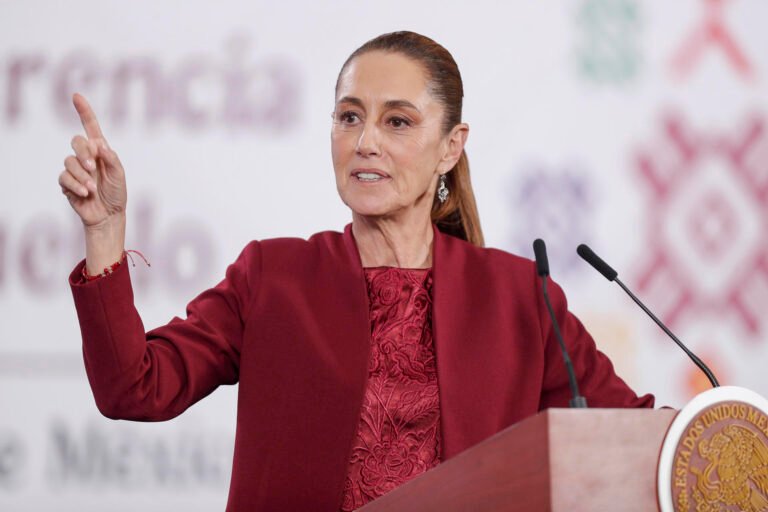 México niega investigaciones contra ex secretario de Marina