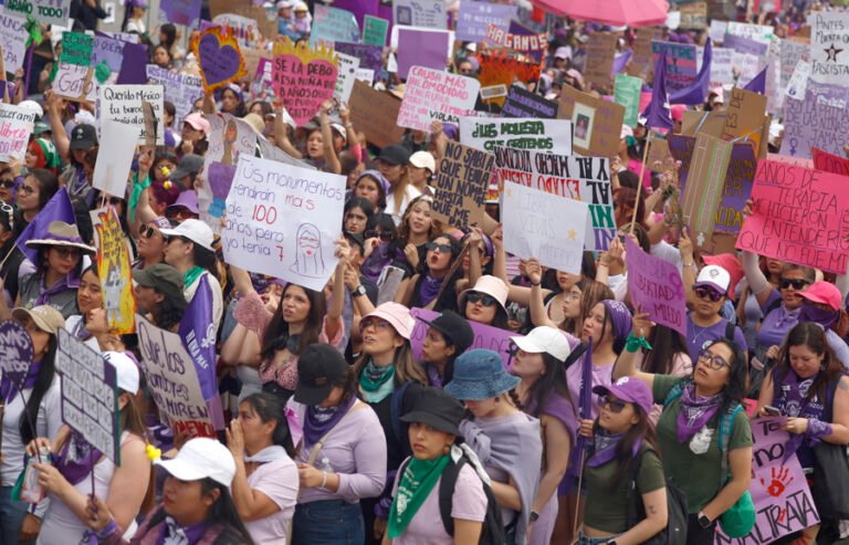 El feminismo mexicano enfrenta nuevas tensiones con el gobierno de Sheinbaum