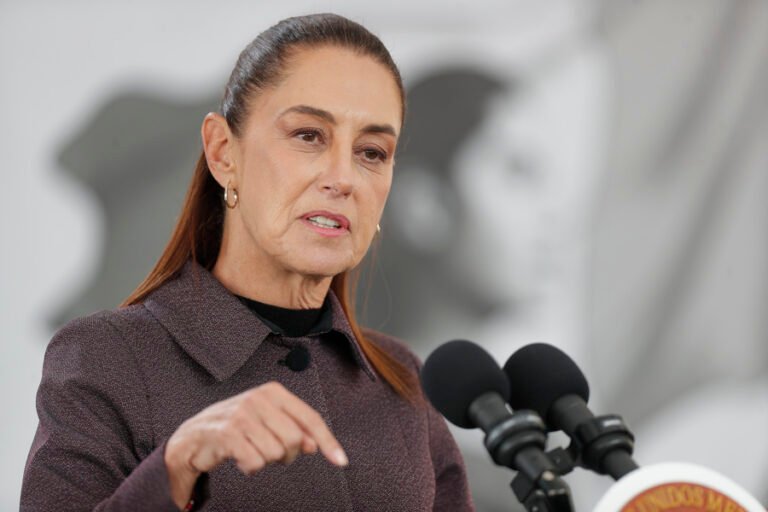 Sheinbaum asegura que la gasolina en México no subirá pese a la guerra en Irán