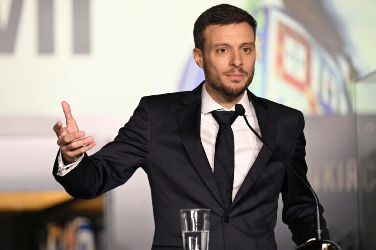 EL BOTAFOGO DESPIDE AL EX TÉCNICO DE CRUZ AZUL, MARTÍN ANSELMI