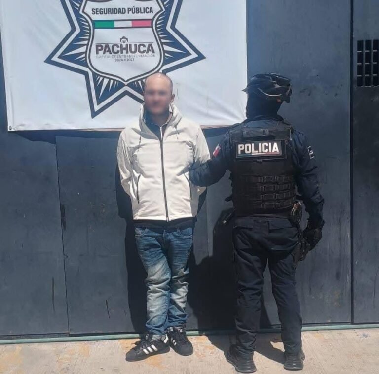 Compraban joyería, traían droga; 2 detenidos