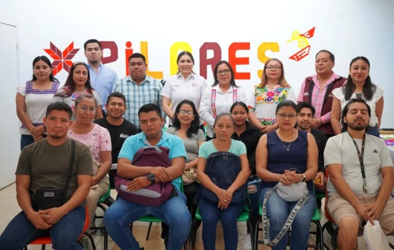 CENTRO PILARES DIF IMPULSA LA EDUCACIÓN DE ADULTOS 