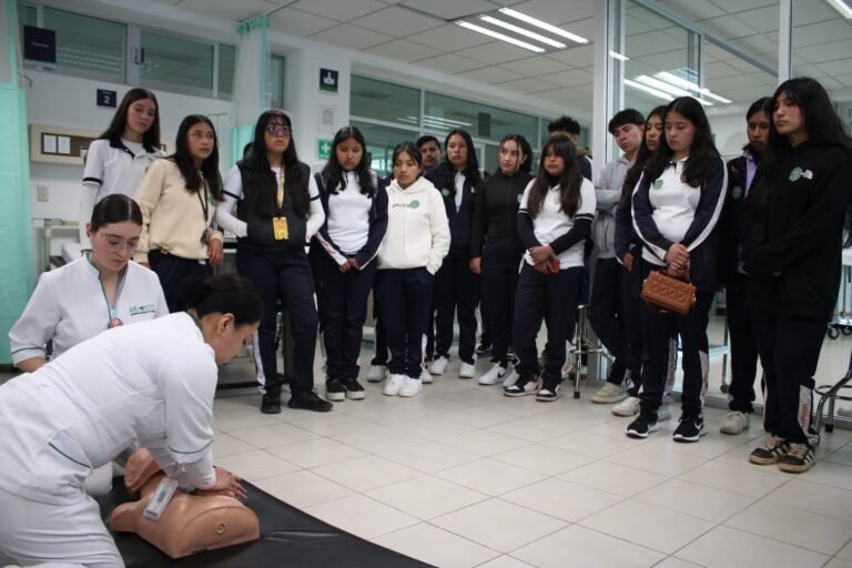 UTEC acerca su oferta educativa con Expo Halcones