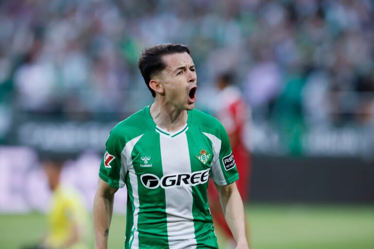 ÁLVARO FIDALGO CUMPLE PRIMER ENTRENAMIENTO CON EL TRI