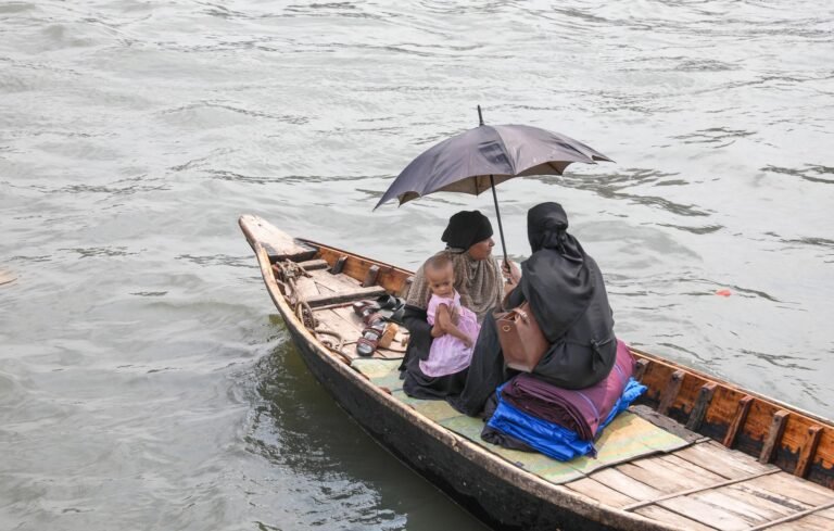 Bangladés sufre la guerra con un aumento del 15% de combustible