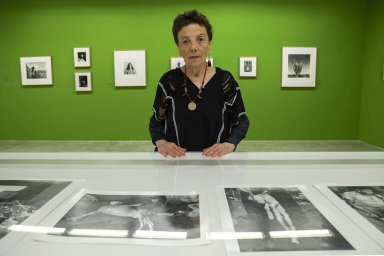 Fotógrafa mexicana Graciela Iturbide exhibe su obra en Guatemala