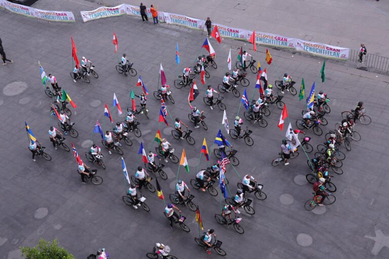 Protestan contra «limpieza social» por ciclovía rumbo al Mundial