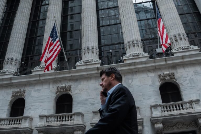 Wall Street sube por resultados empresariales