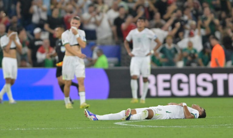 ALTOS PRECIOS AFECTAN GRADAS EN EUU RUMBO AL MUNDIAL