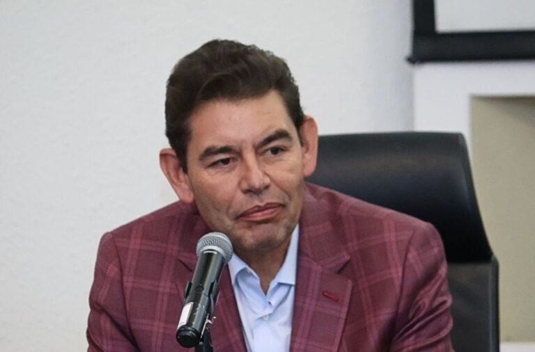 No me puedo poner a la altura de mis detractores porque no me gusta arrastrarme: Noé Paredes 