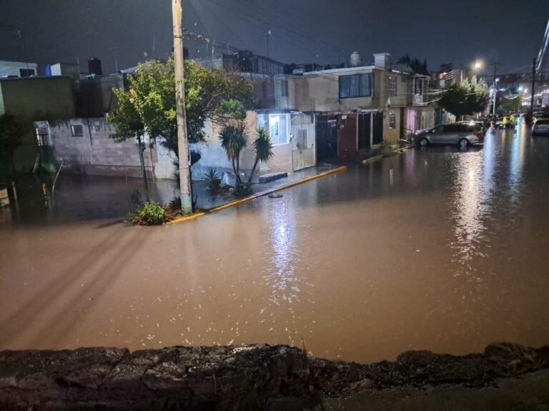 Lluvias causan anegamientos en la zona sur y La Reforma