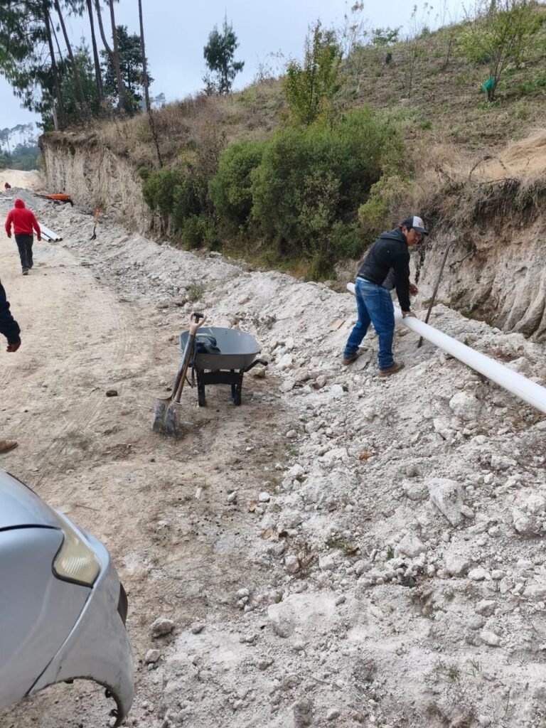 Con ampliación de red de agua potable, se abastecerá a zonas de difícil acceso en localidad de Acaxochitlán