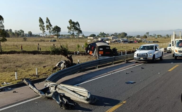 Accidente en autopista México-Tuxpan deja tres personas sin vida