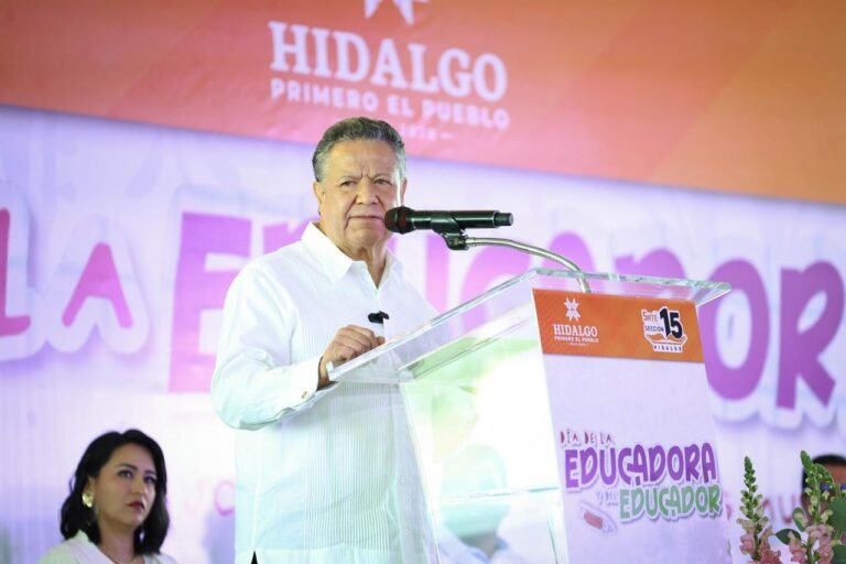 Menchaca Salazar refrenda alianza con el magisterio para impulsar la transformación educativa