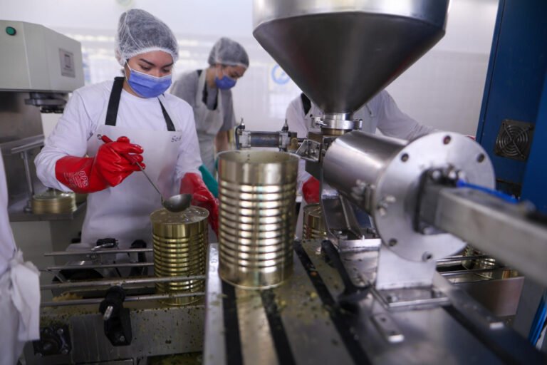 Argentina accederá a otros mil millones de dólares del FMI