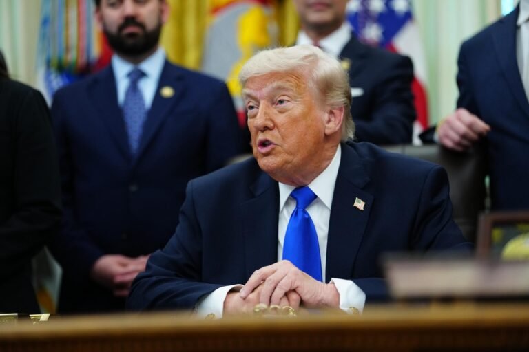 Trump advierte que podría retirar sus tropas de España e Italia