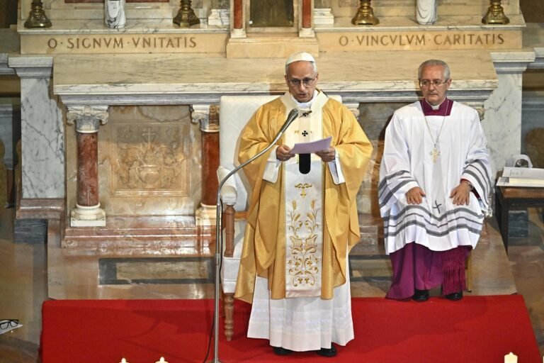 El Papa asegura en una misa en Argelia que es posible la paz