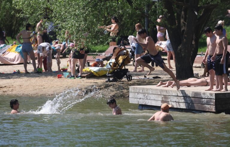 La temperatura en Moscú bate nuevo récord al superar los 30 grados