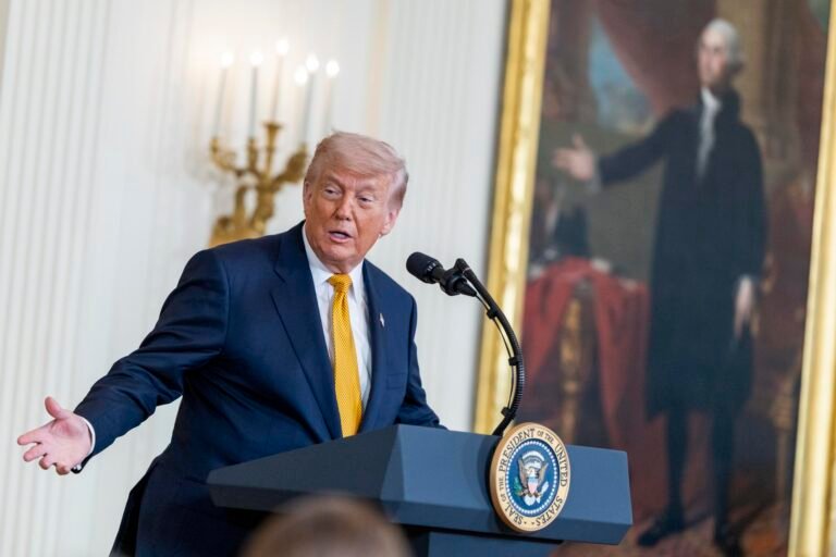 Donald Trump afirma que el alto el fuego en Irán continúa vigente