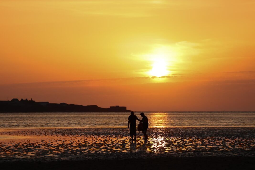 Nueve muertos por ahogamiento en lagos y playas de Inglaterra y Gales por la ola de calor