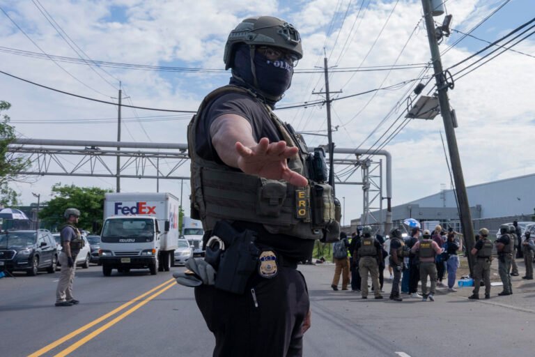Tensión frente a centro de ICE en Nueva Jersey; continúa la huelga