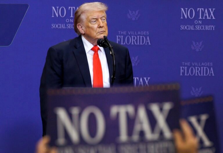 Trump dice que pronto revisará el plan de paz