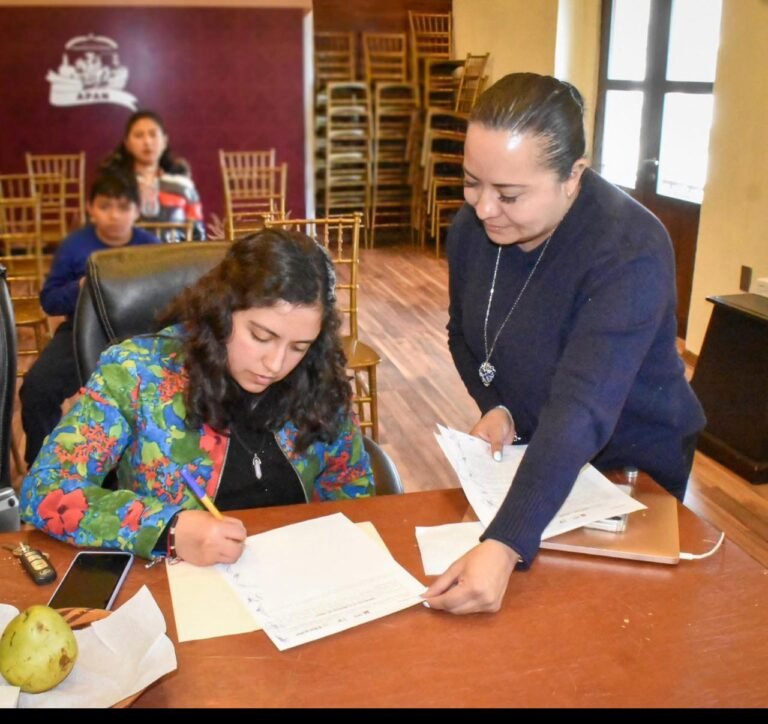 Regidores de Apan siguen cobrando en la SEPH