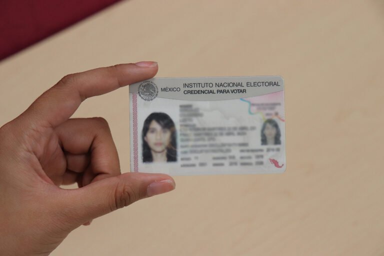 Personas pueden cambiar su nombre y sexo en sus credenciales 