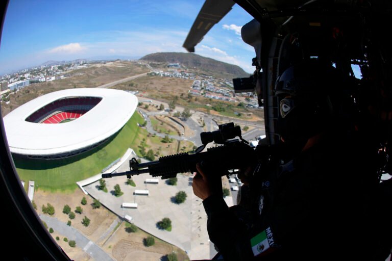 México alerta lavado de dinero y trata en Mundial de fútbol