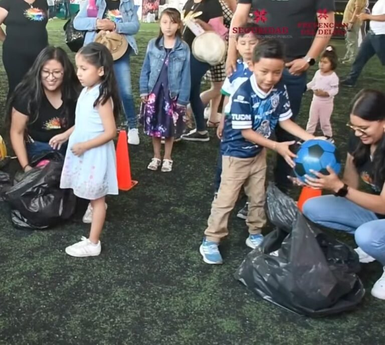 Entusiasta celebración a niñas y niños en la SSPH